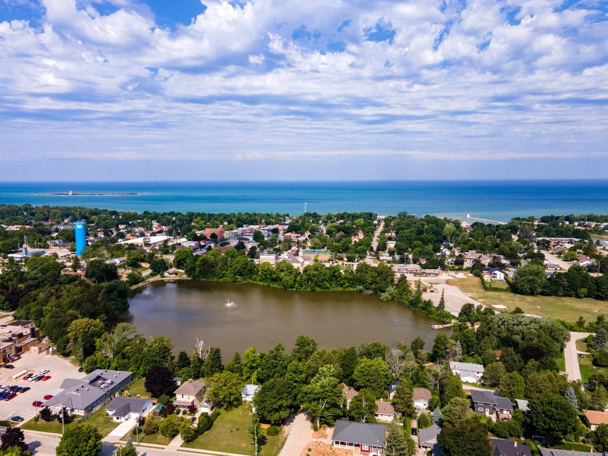 Globalstay New Houses Near Huron Lake ポート・エルジン エクステリア 写真