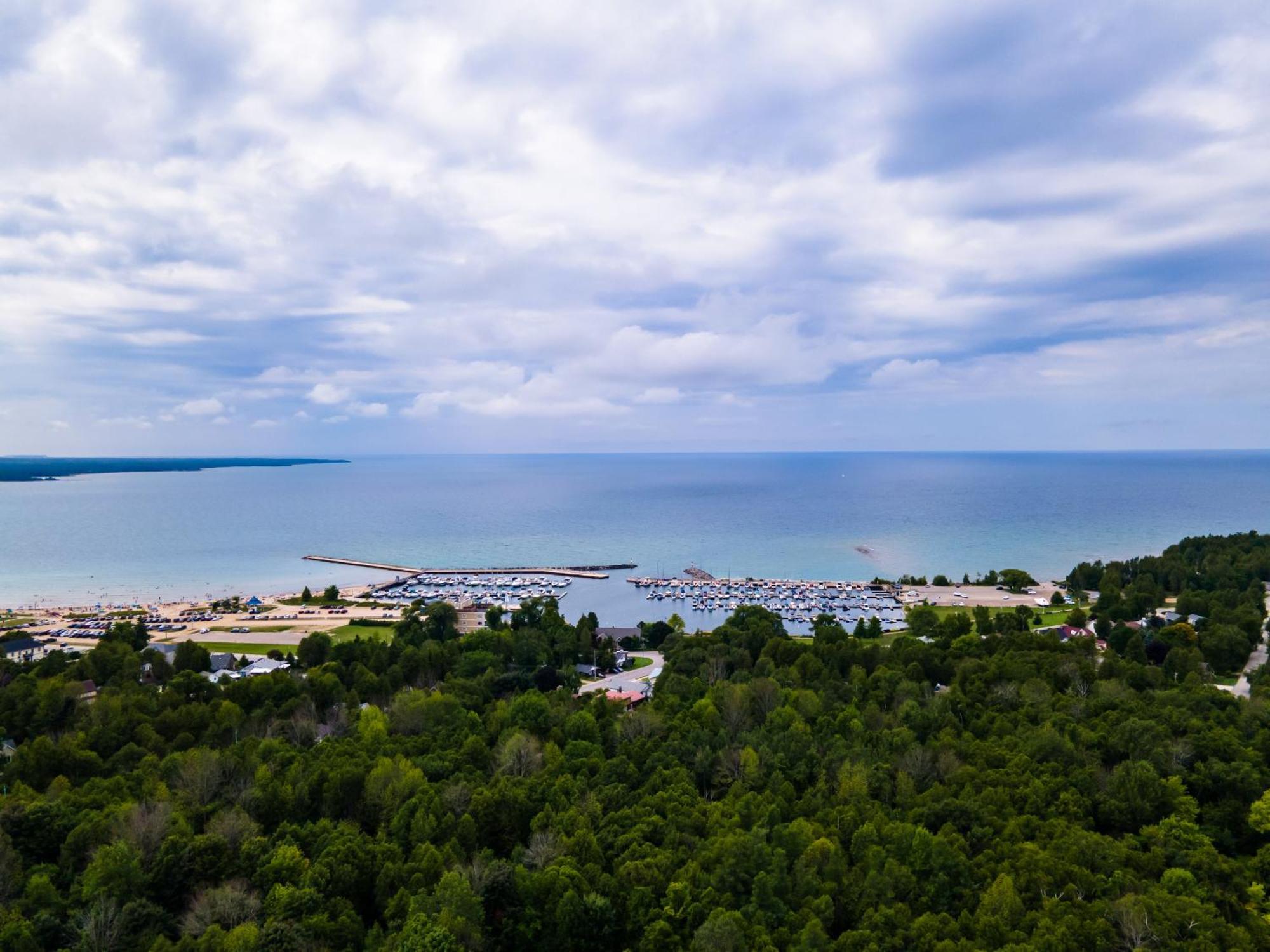Globalstay New Houses Near Huron Lake ポート・エルジン エクステリア 写真